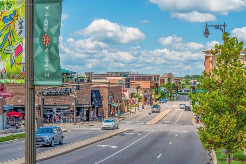 Super 8 By Wyndham Kansas City Airport North Luaran gambar
